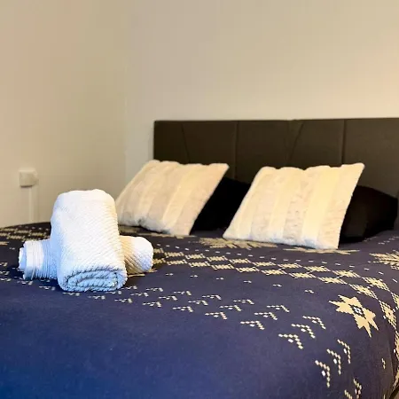 Liberte 38 - Close To Station And Center Apartman *