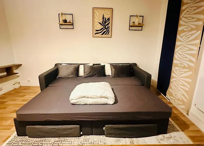 Apartman Liberte 38 - Close To Station And Center